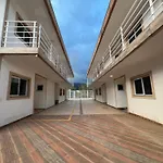 Apto Com Piscina Praia De Maranduba - Ubatuba