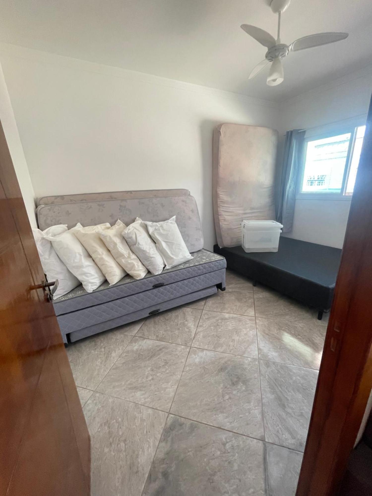 Apto Com Piscina De Maranduba - *